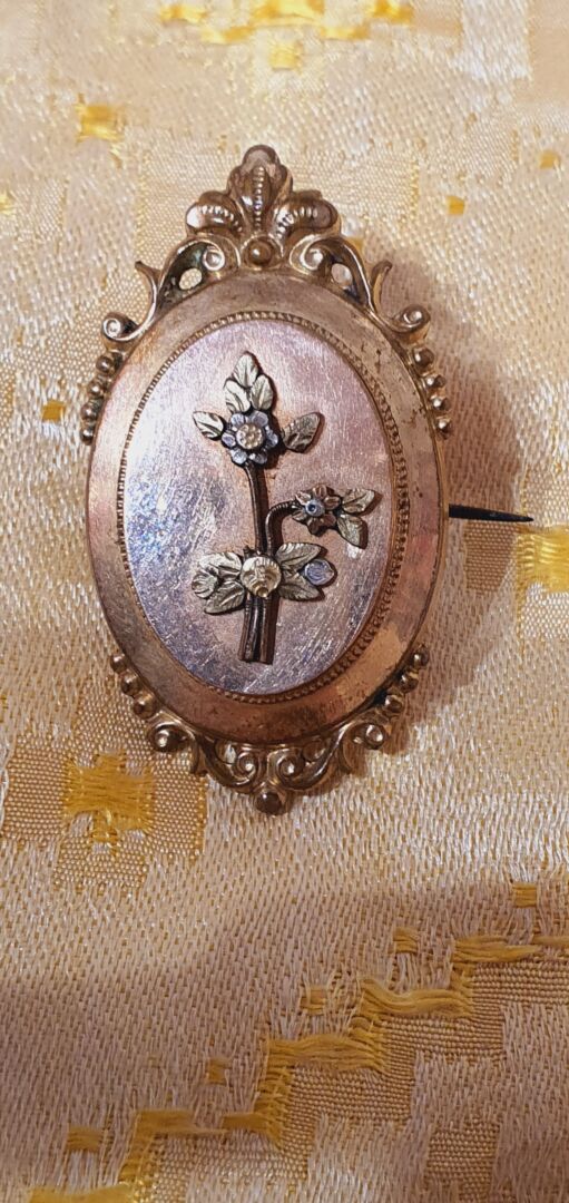 Broche antiguo isabelino